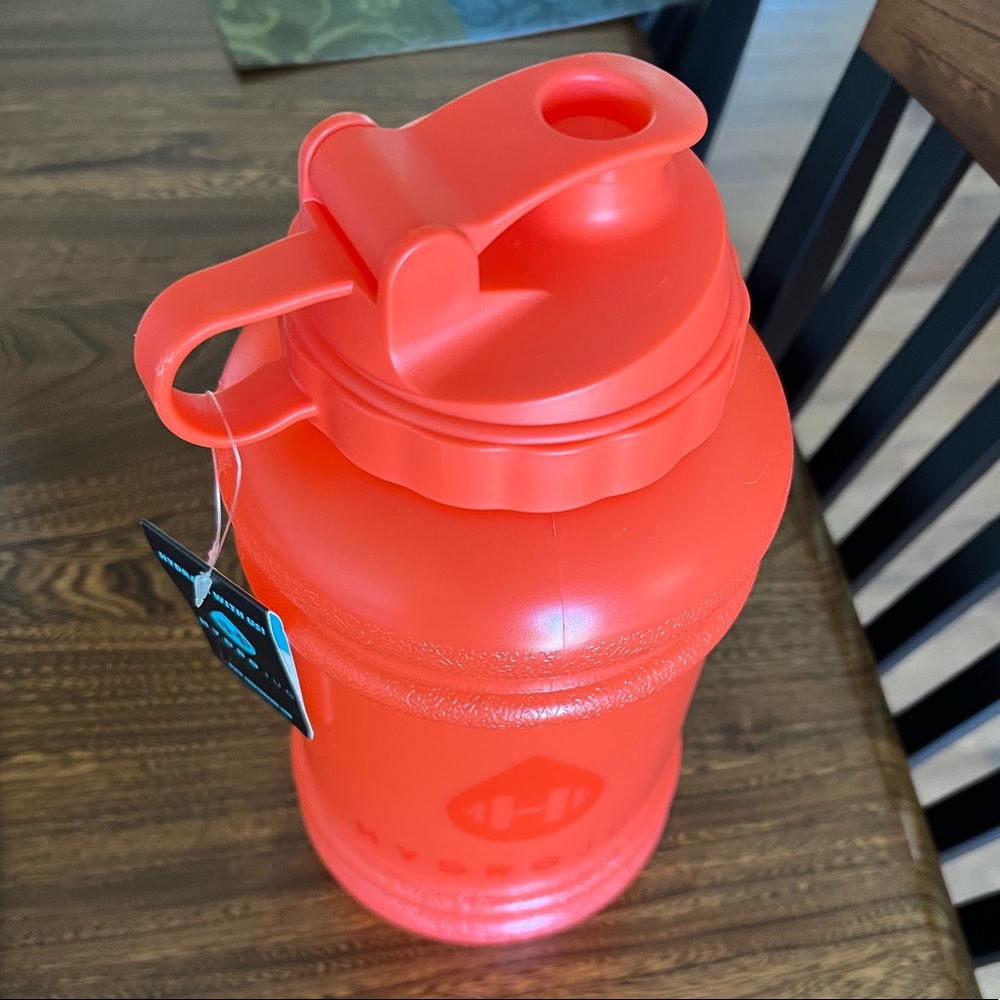 Firecracker hydrojug